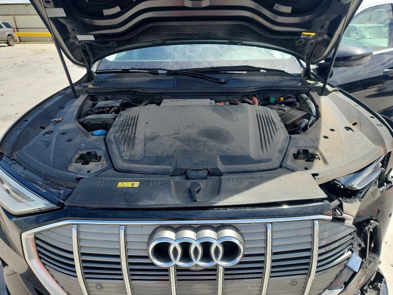Продажа на аукционе авто 2020 Audi E-tron, vin: WA12ABGE9LB033052, номер лота: 50498046