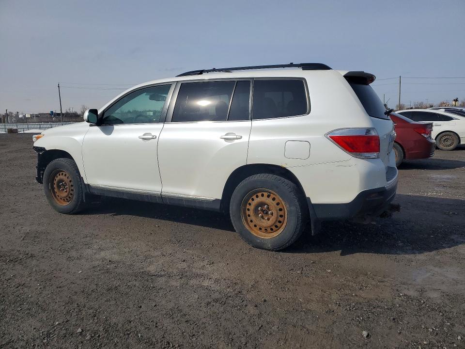 Продажа на аукционе авто 2012 Toyota Highlander, vin: 5TDBK3EH0CS152199, номер лота: 48292306