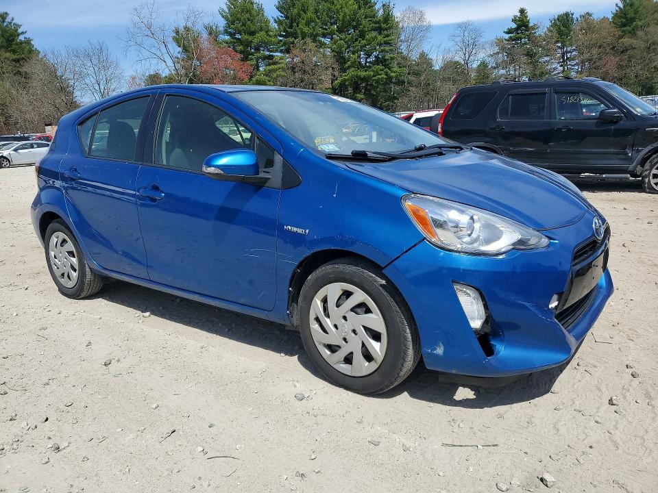 51672206 :رقم المزاد ، JTDKDTB30F1101824 vin ، 2015 Toyota Prius C مزاد بيع