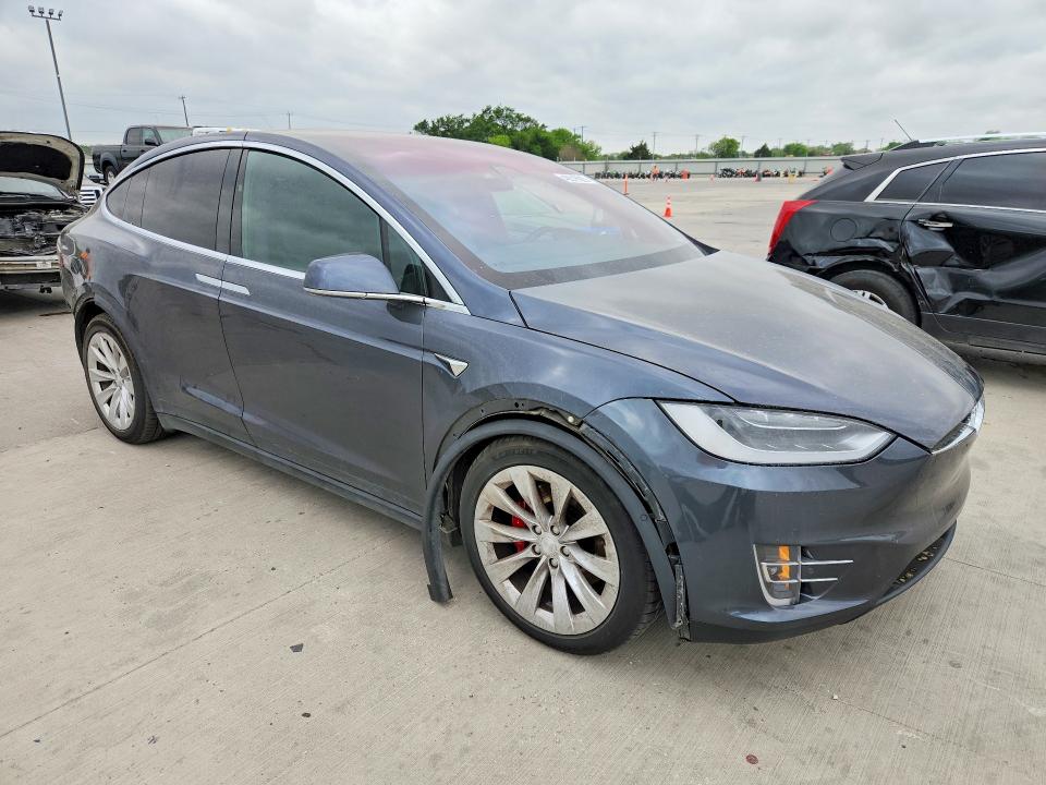 2018 Tesla Model X მანქანა იყიდება აუქციონზე, vin: 5YJXCAE4XJF142933, აუქციონის ნომერი: 48316926