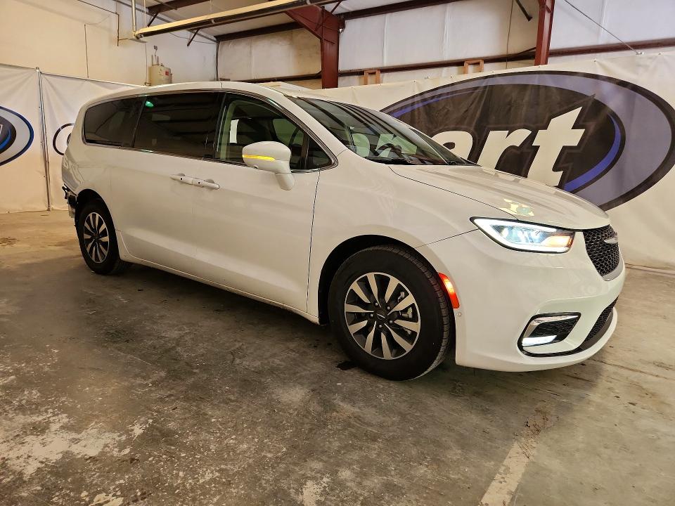 2022 Chrysler Pacifica მანქანა იყიდება აუქციონზე, vin: 2C4RC1L76NR122808, აუქციონის ნომერი: 49913376