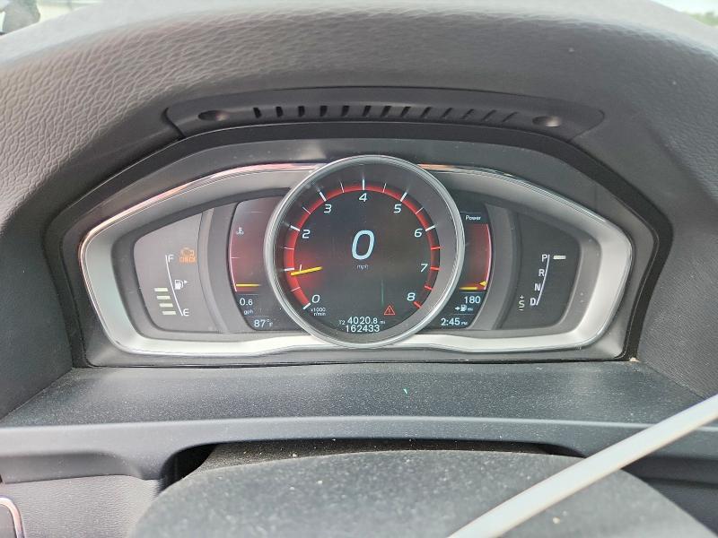 2016 Volvo S60 მანქანა იყიდება აუქციონზე, vin: YV126MFK3G2402420, აუქციონის ნომერი: 49160146