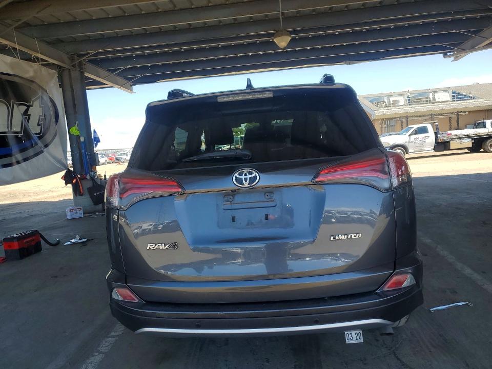 2018 Toyota Rav4 მანქანა იყიდება აუქციონზე, vin: JTMYFREV8JD116471, აუქციონის ნომერი: 51536306