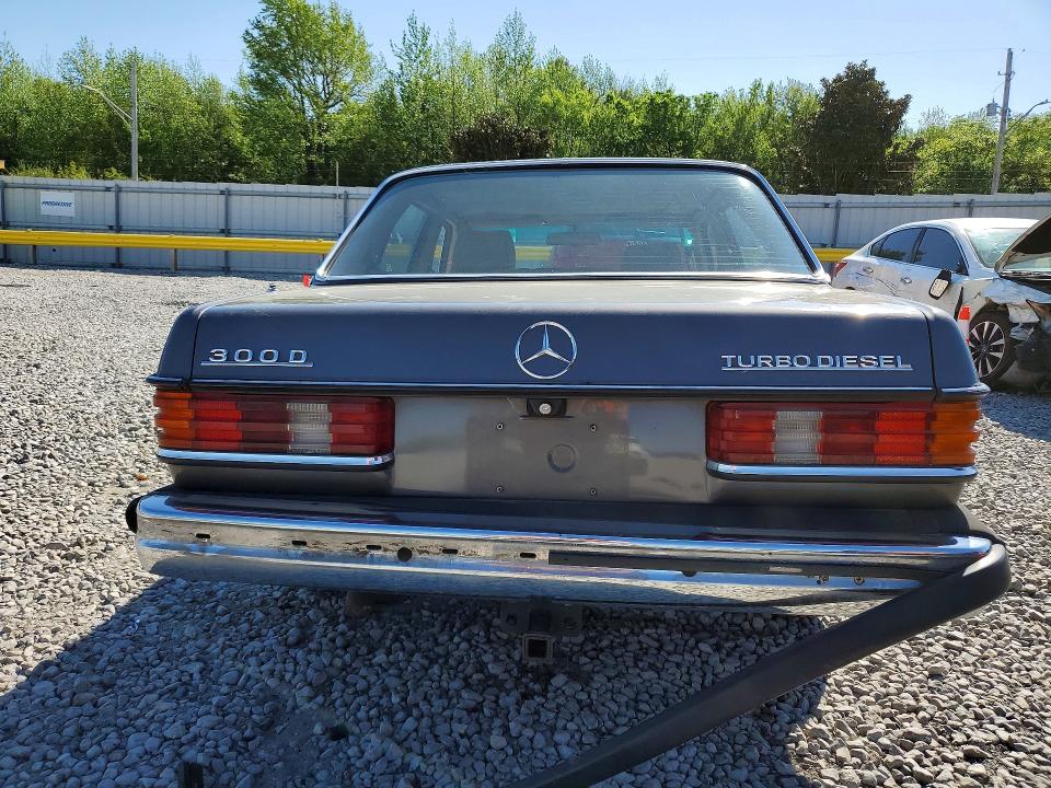 1983 Mercedes-benz 300 მანქანა იყიდება აუქციონზე, vin: WDBAB33A0DB016776, აუქციონის ნომერი: 49142636