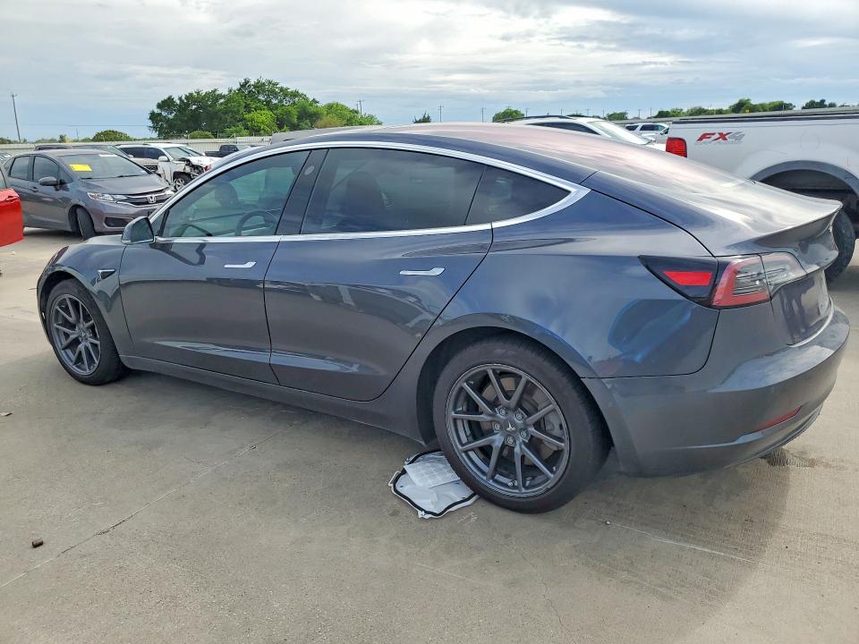 49514546 :رقم المزاد ، 5YJ3E1EA6JF044920 vin ، 2018 Tesla Model 3 مزاد بيع