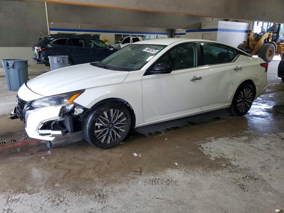 Auction sale of the 2025 Nissan Altima, vin: 1N4BL4DV2SN324589, lot number: 52136296