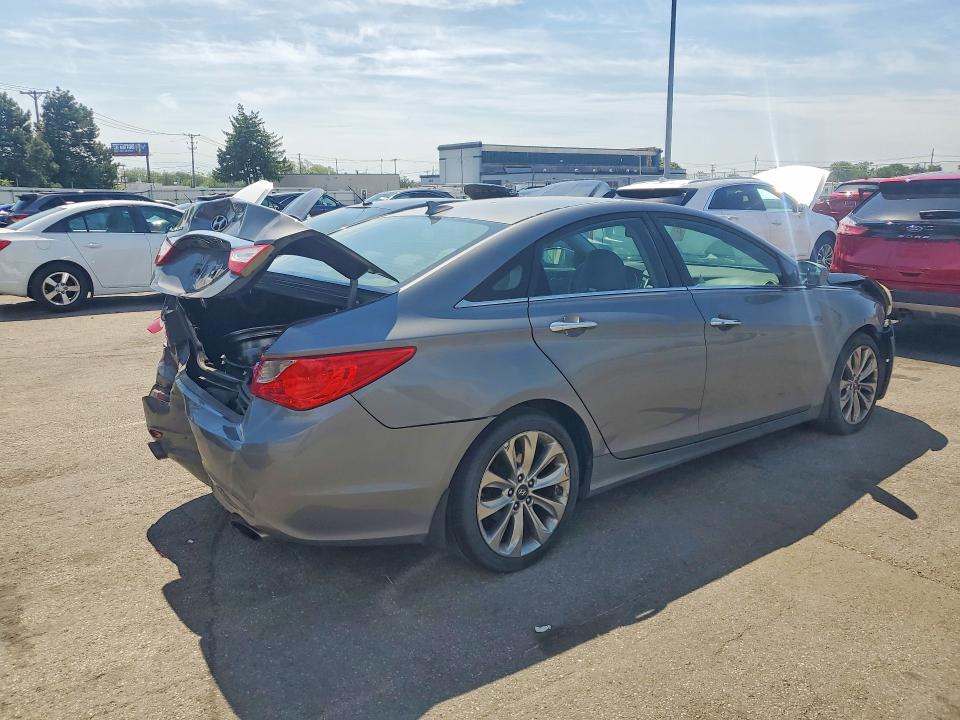 50669166 :رقم المزاد ، 5NPEC4AC3DH635803 vin ، 2013 Hyundai Sonata مزاد بيع