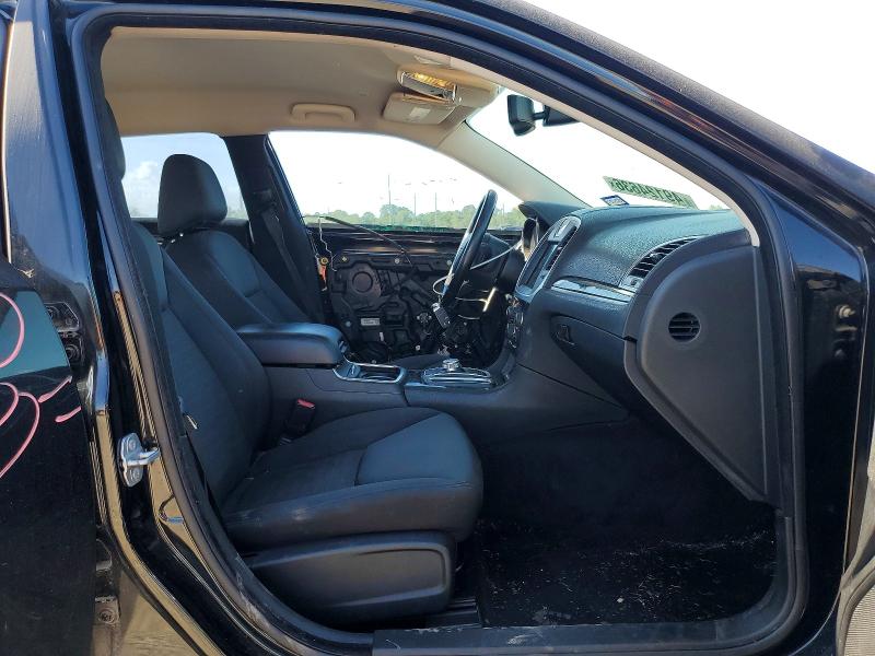 49124636 :رقم المزاد ، 2C3CCAAG1JH308365 vin ، 2018 Chrysler 300 مزاد بيع