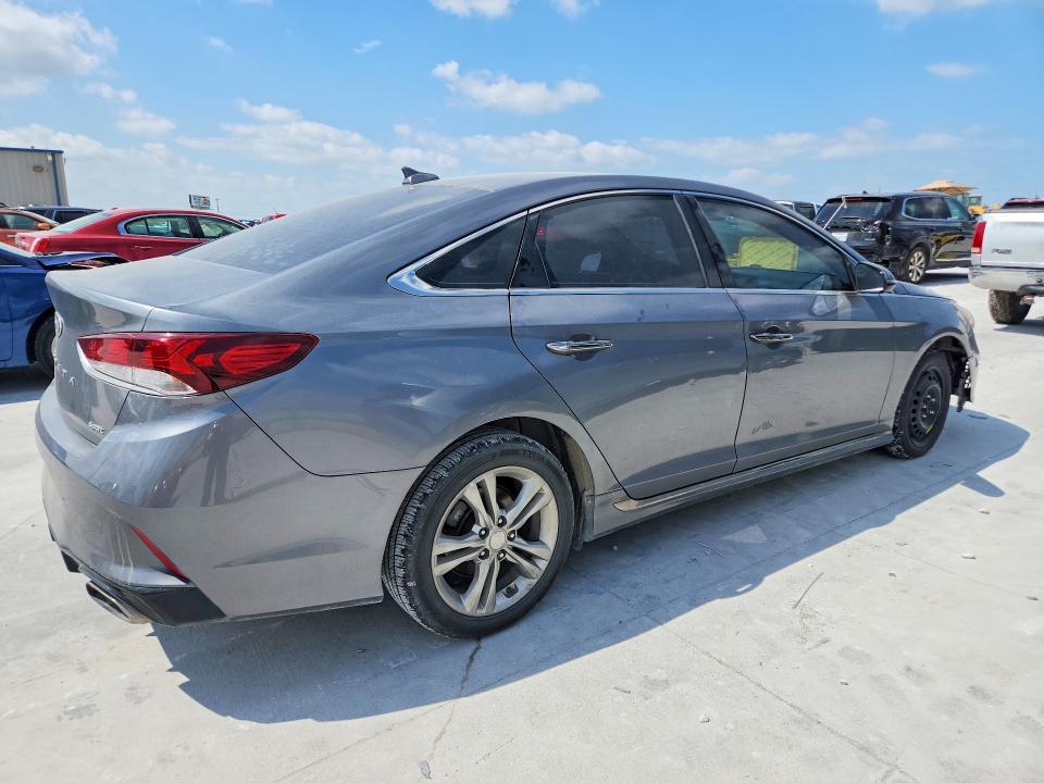 51225776 :رقم المزاد ، 5NPE34AF6JH688744 vin ، 2018 Hyundai Sonata مزاد بيع