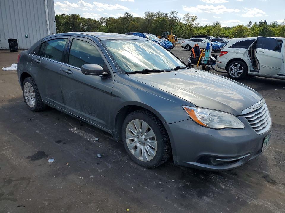 51544466 :رقم المزاد ، 1C3CCBAB5CN135258 vin ، 2012 Chrysler 200 مزاد بيع