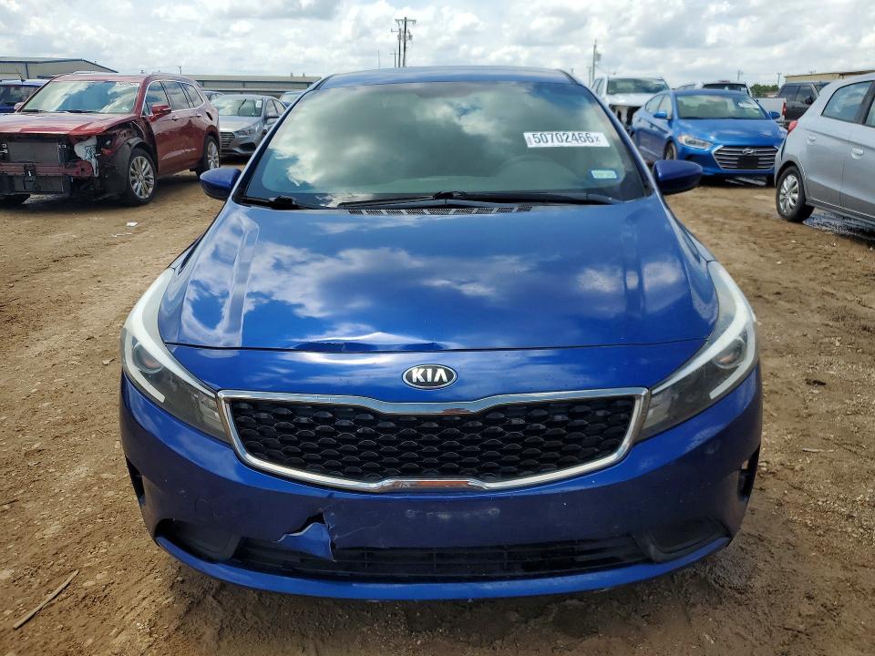 2017 Kia Forte მანქანა იყიდება აუქციონზე, vin: 3KPFK4A76HE136143, აუქციონის ნომერი: 50702466