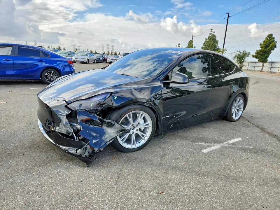 2024 Tesla Model Y მანქანა იყიდება აუქციონზე, vin: 7SAYGDEE2RF066383, აუქციონის ნომერი: 51379566