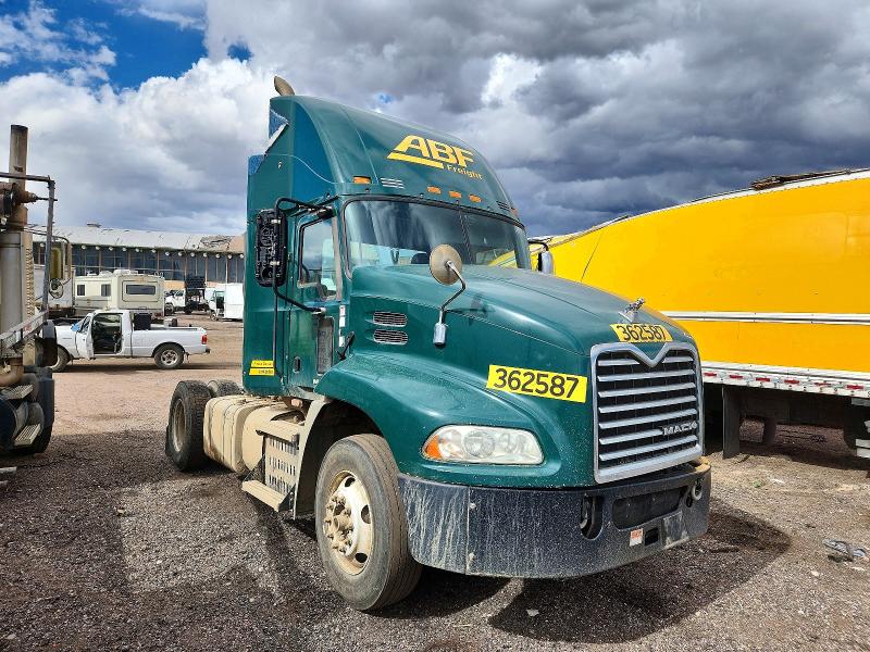 Продаж на аукціоні авто 2017 Mack Cxu613, vin: 1M1AW01X9HM009895, номер лоту: 49164266