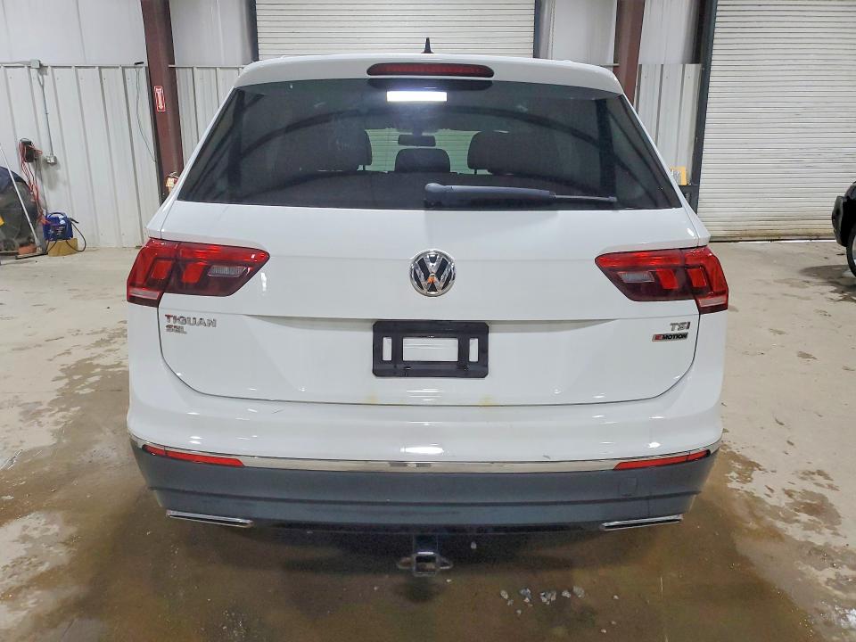 50566256 :رقم المزاد ، 3VV2B7AX8JM097309 vin ، 2018 Volkswagen Tiguan مزاد بيع