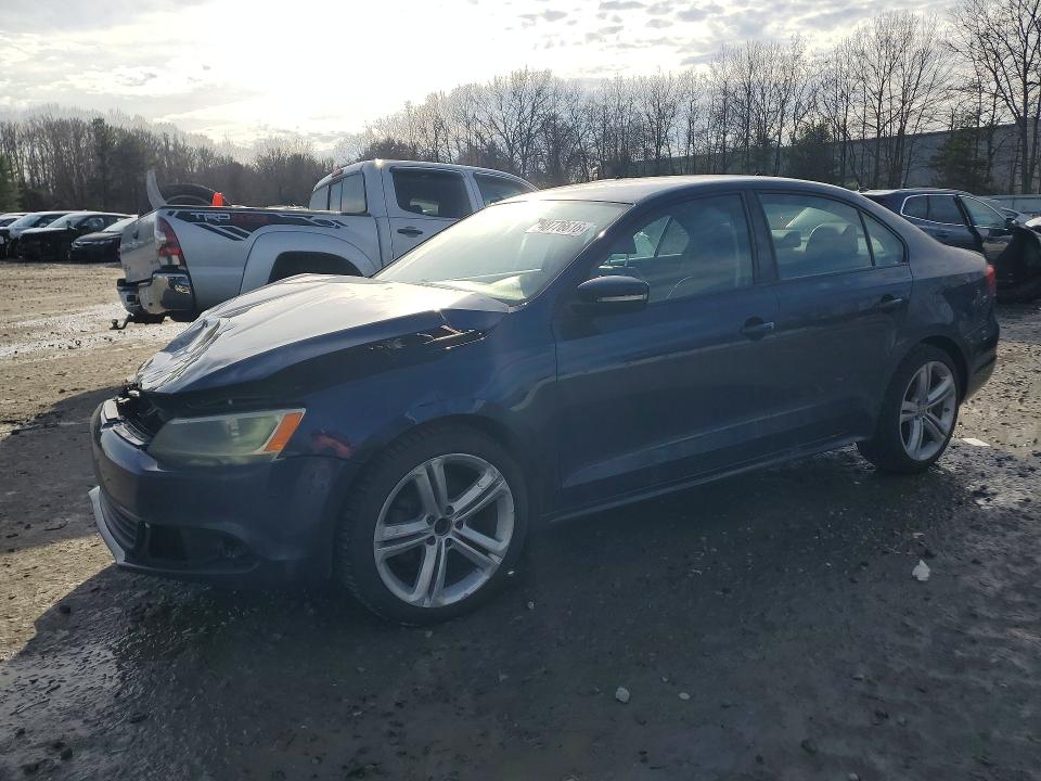 66782546 :رقم المزاد ، 3VWD17AJ6EM314669 vin ، 2014 Volkswagen Jetta مزاد بيع