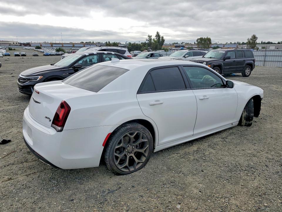 49860076 :رقم المزاد ، 2C3CCABG8GH269247 vin ، 2016 Chrysler 300 مزاد بيع