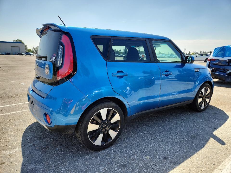 2018 Kia Soul მანქანა იყიდება აუქციონზე, vin: KNDJP3A54J7559796, აუქციონის ნომერი: 52085856
