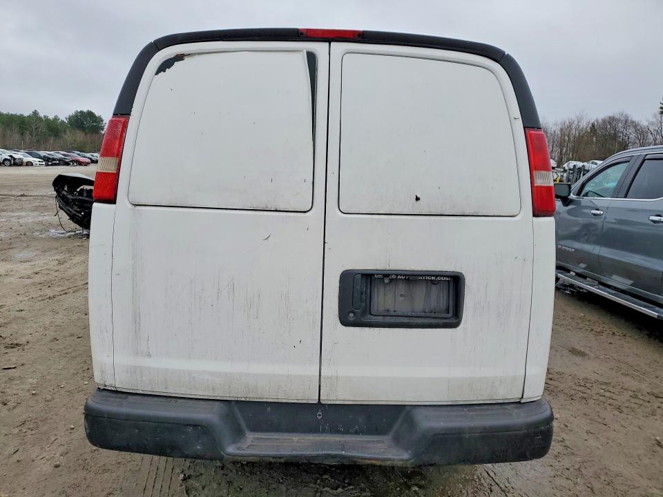 48619926 :رقم المزاد ، 1GCSGAFX5B1119500 vin ، 2011 Chevrolet Express G1500 مزاد بيع