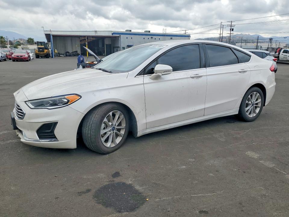 50531006 :رقم المزاد ، 3FA6P0MU6LR170649 vin ، 2020 Ford Fusion مزاد بيع