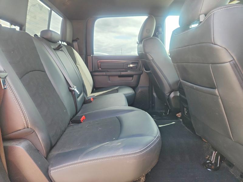 51330516 :رقم المزاد ، 1C6RR7YT7JS204649 vin ، 2018 Ram 1500 مزاد بيع