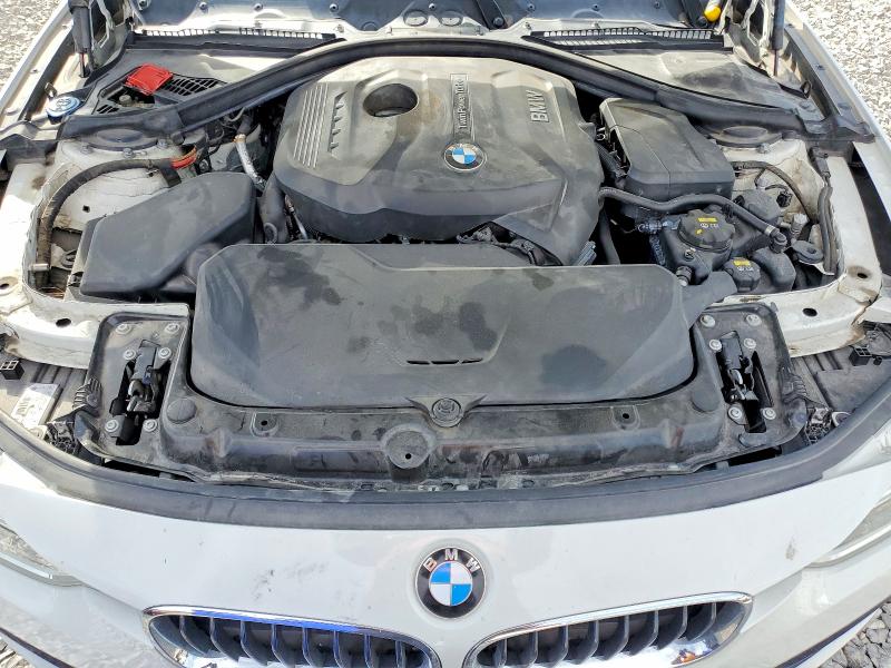 49081016 :رقم المزاد ، WBA8B9G51JNV00205 vin ، 2018 Bmw 330 مزاد بيع