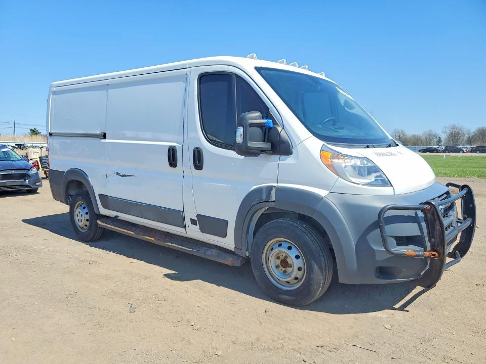 49284606 :رقم المزاد ، 3C6TRVAG4HE548945 vin ، 2017 Ram Promaster 1500 مزاد بيع