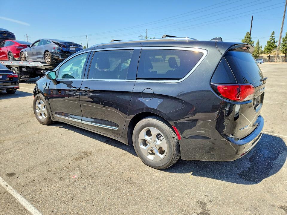 51486296 :رقم المزاد ، 2C4RC1N71JR356314 vin ، 2018 Chrysler Pacifica مزاد بيع
