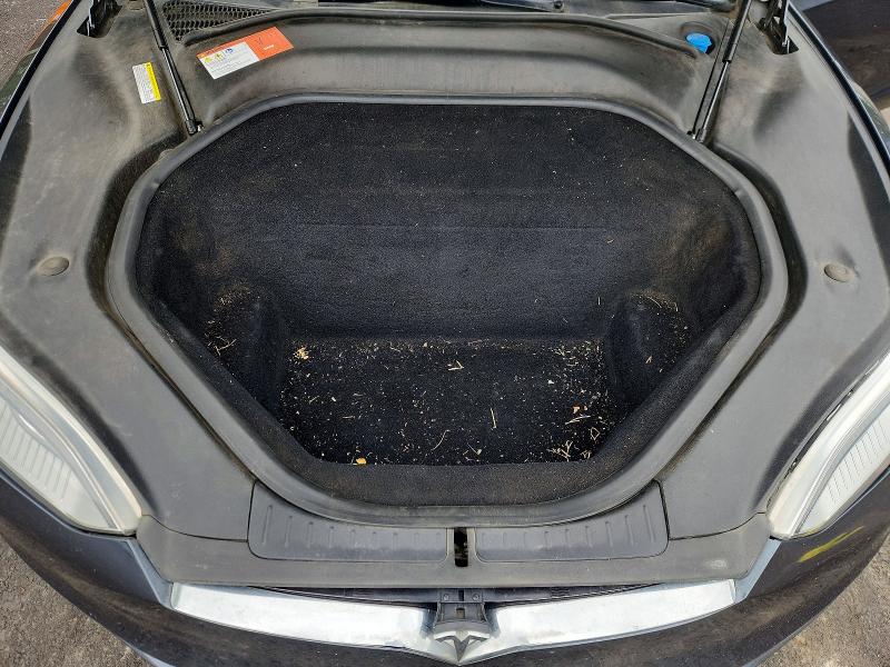 50784926 :رقم المزاد ، 5YJSA1E26GF133167 vin ، 2016 Tesla Model S مزاد بيع