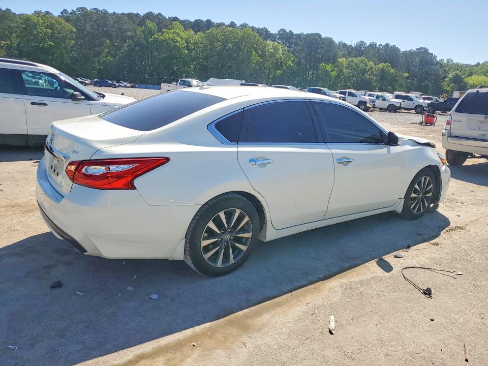 2016 Nissan Altima მანქანა იყიდება აუქციონზე, vin: 1N4AL3AP8GC267040, აუქციონის ნომერი: 49312026