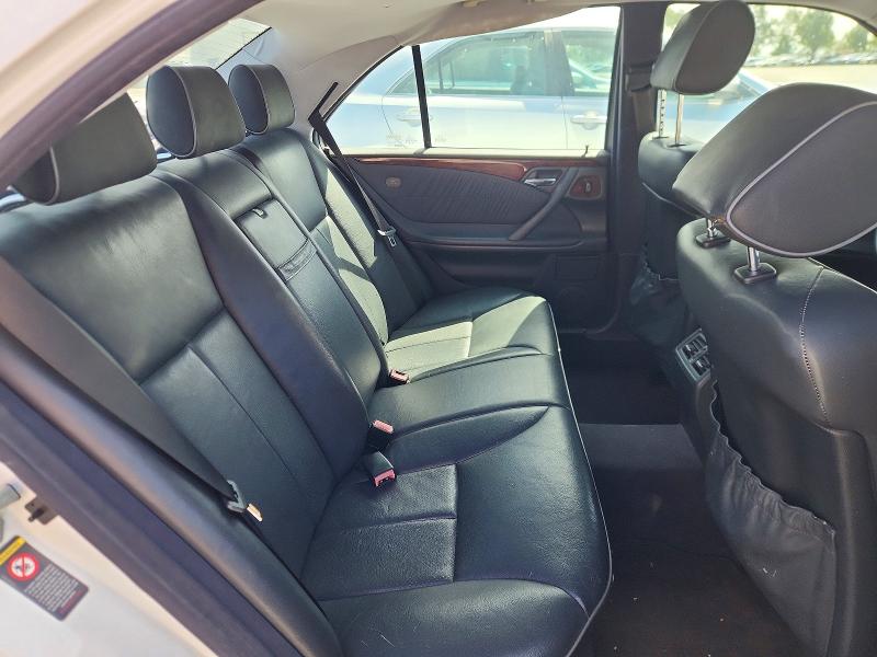 Aukcja sprzedaży 2001 Mercedes-benz E, vin: WDBJF70J21B215288, numer aukcji: 50932526