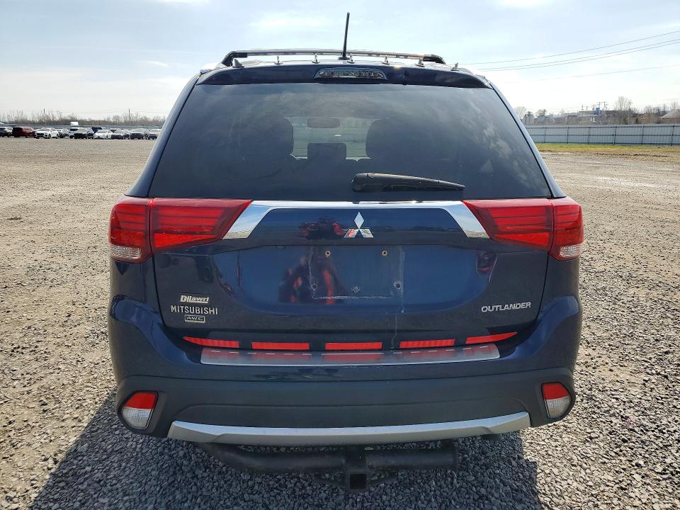2016 Mitsubishi Outlander მანქანა იყიდება აუქციონზე, vin: JA4JZ3AX9GZ610647, აუქციონის ნომერი: 50472596