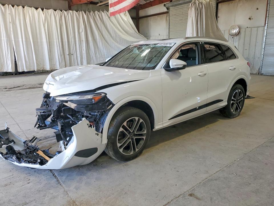 48768676 :رقم المزاد ، WA11AAGU4S2097429 vin ، 2025 Audi Q5 مزاد بيع