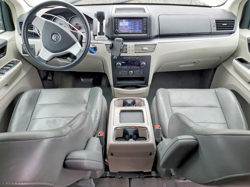 2009 Volkswagen Routan მანქანა იყიდება აუქციონზე, vin: 2V8HW54X89R608250, აუქციონის ნომერი: 49904366