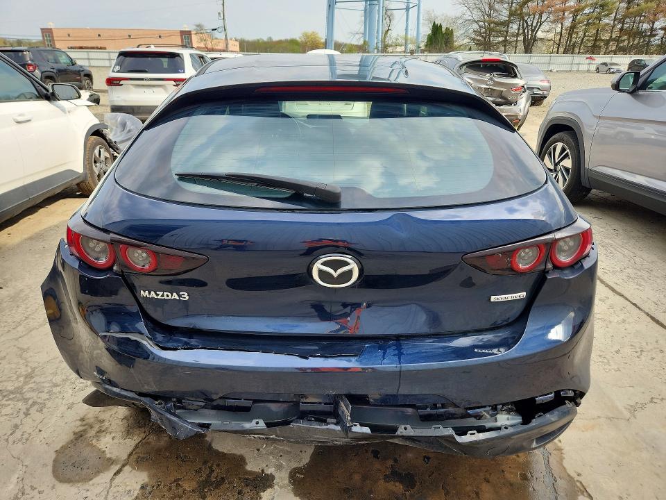 50128656 :رقم المزاد ، JM1BPAKL4M1327230 vin ، 2021 Mazda 3 مزاد بيع