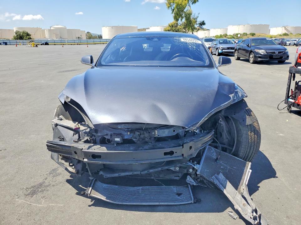 Продаж на аукціоні авто 2015 Tesla Model S, vin: 5YJSA1E11FF118811, номер лоту: 48548226