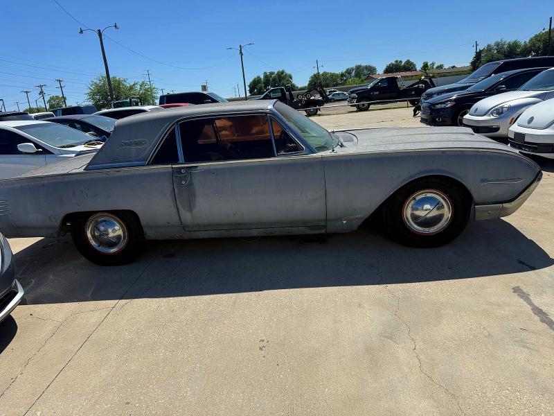 Продажа на аукционе авто 1961 Ford Thunderbird, vin: 1Y71Z142532, номер лота: 49028086