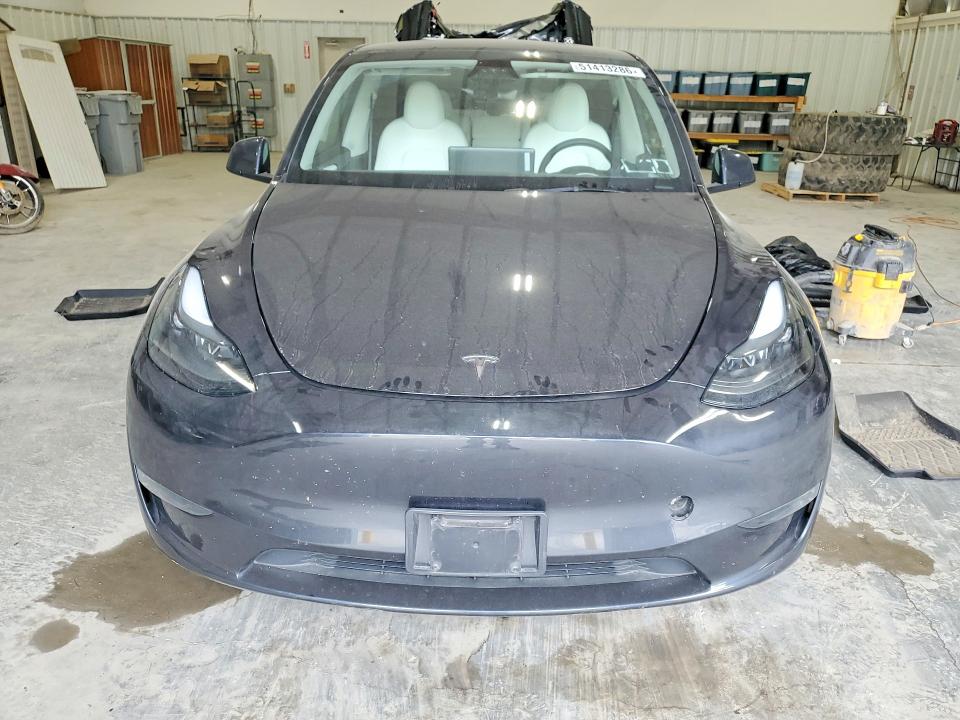 Продаж на аукціоні авто 2025 Tesla Model Y, vin: 7SAYGAEEXSF233741, номер лоту: 51413286