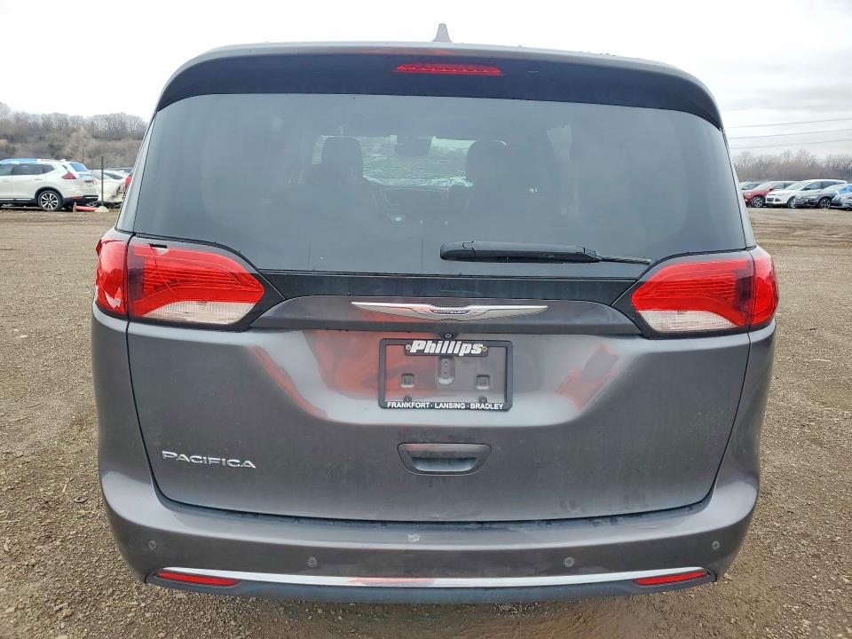 47981436 :رقم المزاد ، 2C4RC1EG6HR506671 vin ، 2017 Chrysler Pacifica مزاد بيع