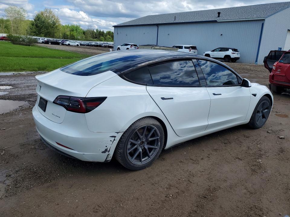Продаж на аукціоні авто 2022 Tesla Model 3, vin: 5YJ3E1EB9NF110908, номер лоту: 51706626