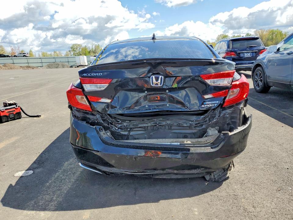 Продажа на аукционе авто 2022 Honda Accord, vin: 1HGCV3F28NA044193, номер лота: 49936446