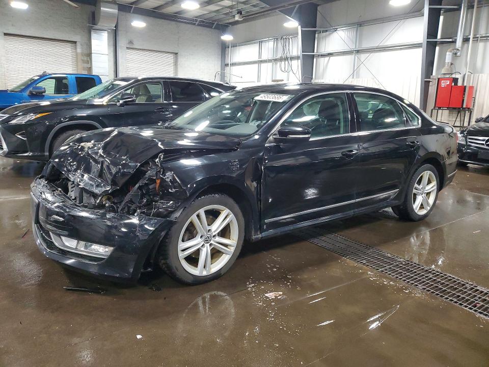 49503686 :رقم المزاد ، 1VWCV7A3XFC033351 vin ، 2015 Volkswagen Passat مزاد بيع