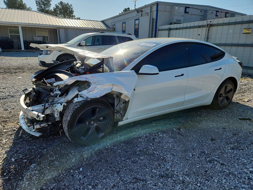 Продажа на аукционе авто 2022 Tesla Model 3, vin: 5YJ3E1EB3NF119216, номер лота: 48523946