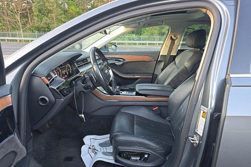 Продажа на аукционе авто 2019 Audi A8, vin: WAU8DAF82KN008193, номер лота: 51841136