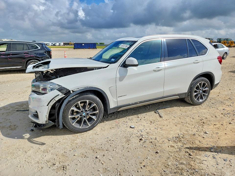 49053766 :رقم المزاد ، 5UXKR2C30H0U22277 vin ، 2017 Bmw X5 مزاد بيع