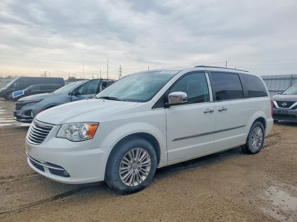 2015 Chrysler Town & Country მანქანა იყიდება აუქციონზე, vin: 2C4RC1CG0FR574450, აუქციონის ნომერი: 49924316