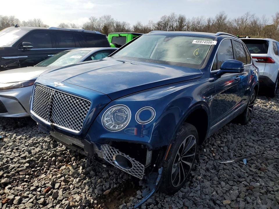 2017 Bently Bentayga მანქანა იყიდება აუქციონზე, vin: SJAAC2ZVXHC014876, აუქციონის ნომერი: 48974506