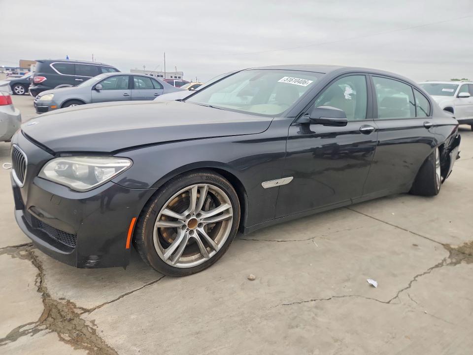 2013 Bmw 750 მანქანა იყიდება აუქციონზე, vin: WBAYF8C51DD140724, აუქციონის ნომერი: 51610406