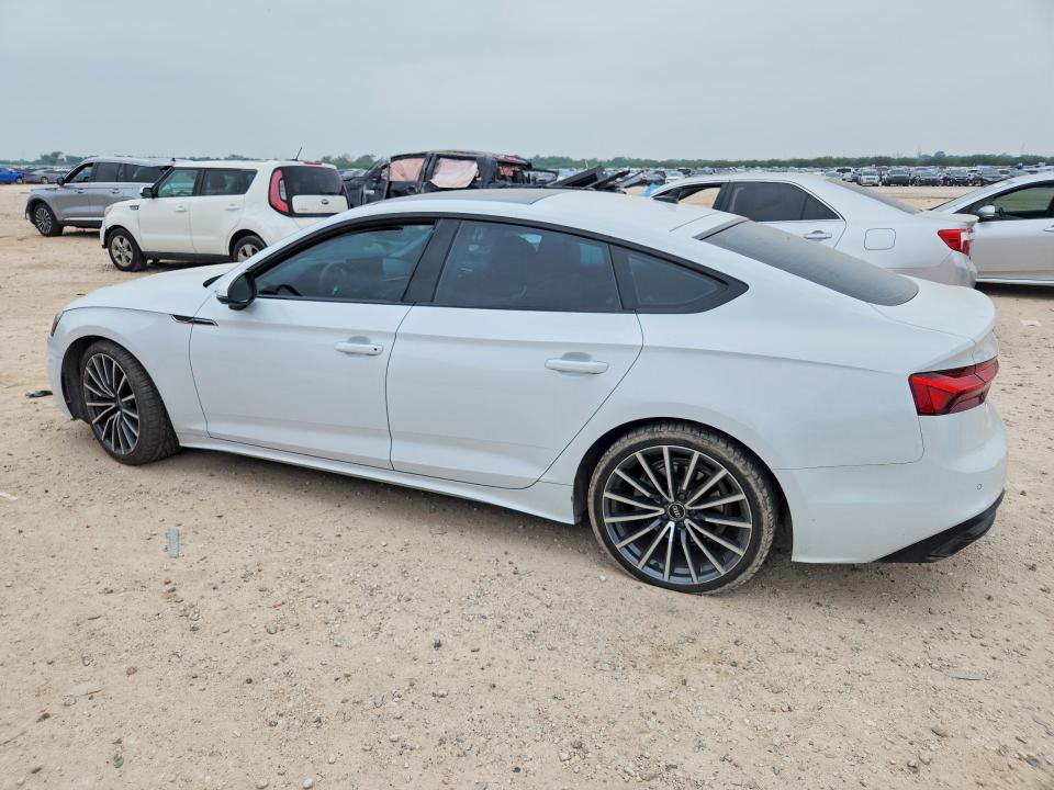 51404916 :رقم المزاد ، WAUCBCF59NA028681 vin ، 2022 Audi A5 مزاد بيع