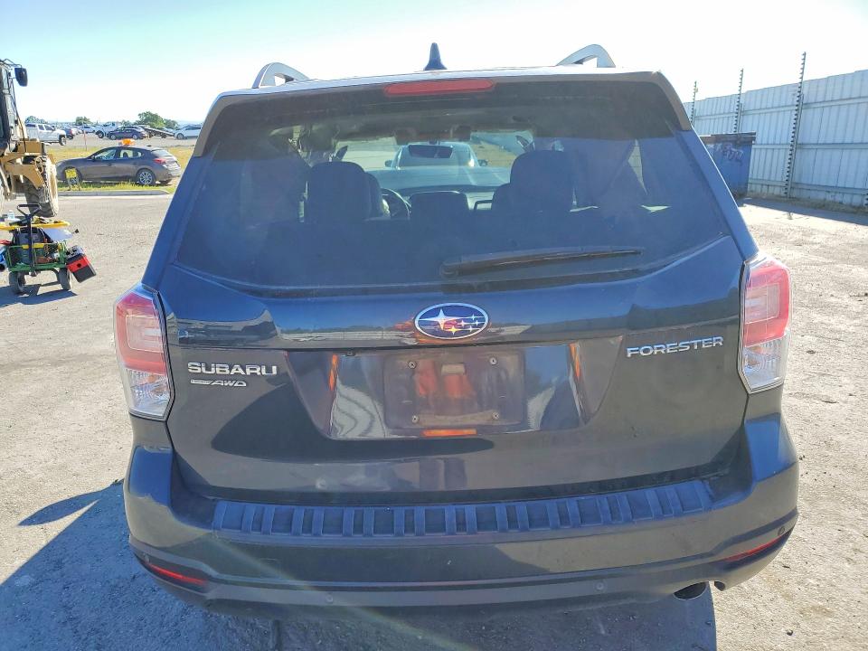 48535986 :رقم المزاد ، JF2SJAWC7JH500562 vin ، 2018 Subaru Forester مزاد بيع