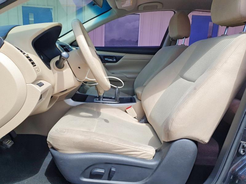 2015 Nissan Altima მანქანა იყიდება აუქციონზე, vin: 1N4AL3APXFN385237, აუქციონის ნომერი: 49914486